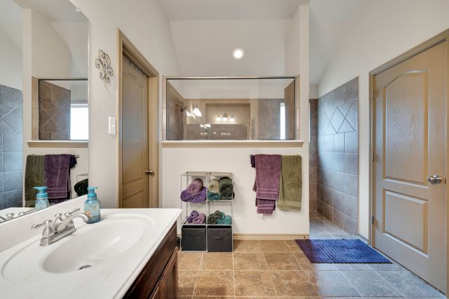 1675 Potomac Drive, Burleson, TX 76028