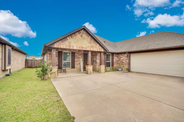 1675 Potomac Drive, Burleson, TX 76028