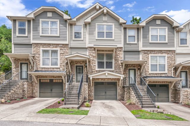 1072 Woodbury Falls Dr, Nashville, TN 37221