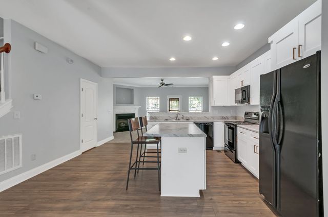 1072 Woodbury Falls Dr, Nashville, TN 37221