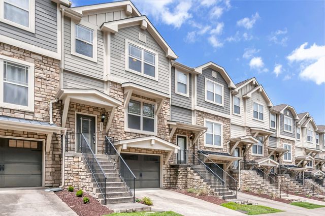 1072 Woodbury Falls Dr, Nashville, TN 37221