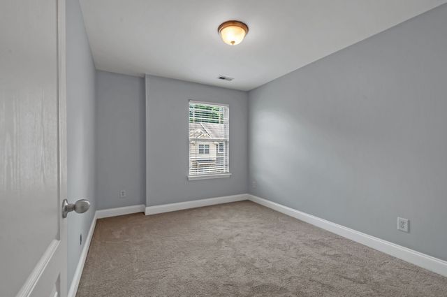 1072 Woodbury Falls Dr, Nashville, TN 37221