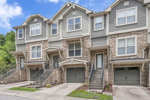 1072 Woodbury Falls Dr, Nashville, TN 37221