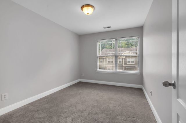 1072 Woodbury Falls Dr, Nashville, TN 37221