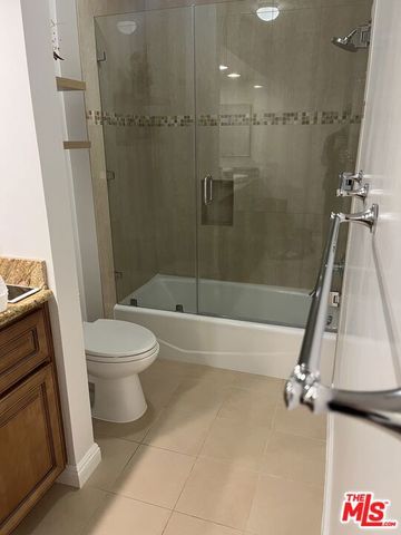 2318 Fox Hills Drive 105, Los Angeles, CA 90064