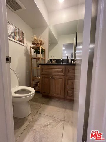 2318 Fox Hills Drive 105, Los Angeles, CA 90064