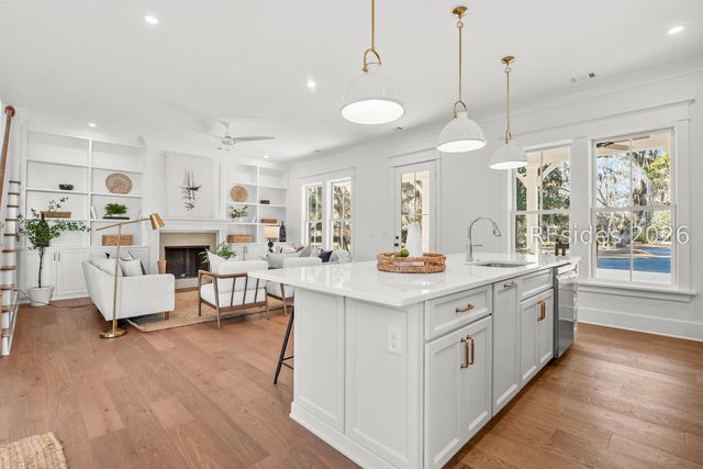 448 Commons Cir, Beaufort, SC 29902