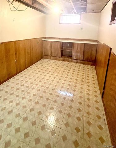 4212 Brouseville Avenue, Lincoln Park, MI 48146