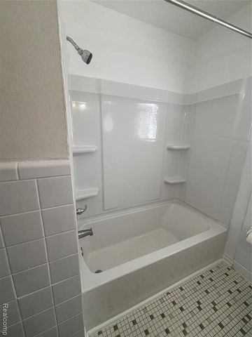 4212 Brouseville Avenue, Lincoln Park, MI 48146