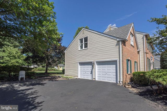117 MALLARD DR W, North Wales, PA 19454