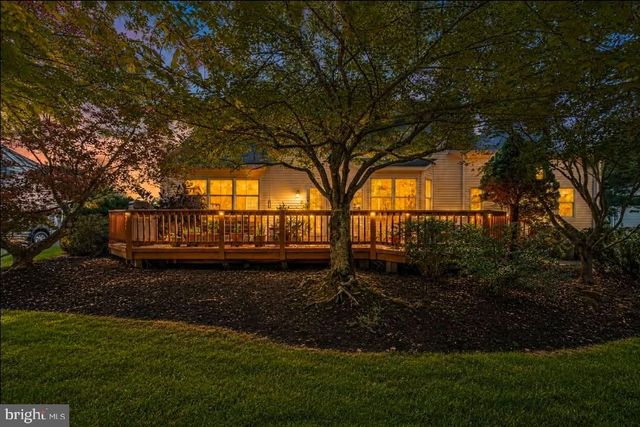 117 MALLARD DR W, North Wales, PA 19454