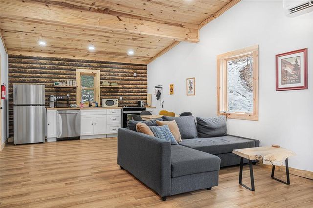 397 Sun Set Ridge, Rogers, KY 41365