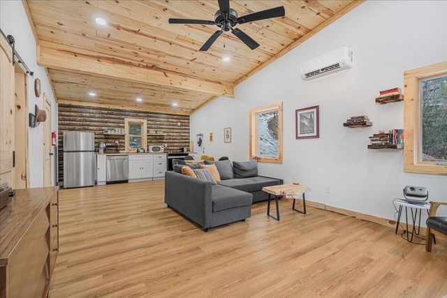 397 Sun Set Ridge, Rogers, KY 41365