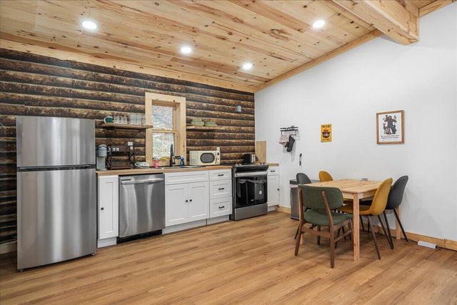 397 Sun Set Ridge, Rogers, KY 41365