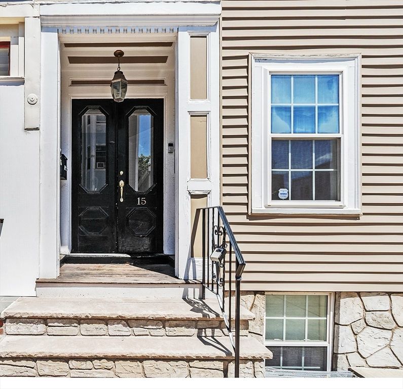 15 Vinton St 2, Boston, MA 02127
