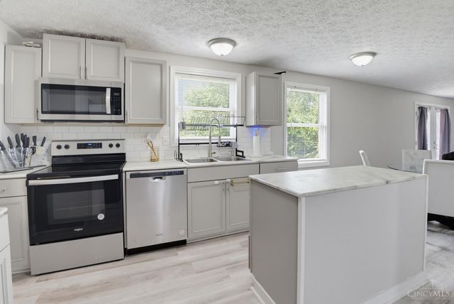 1439 Longacre Drive, Forest Park, OH 45240