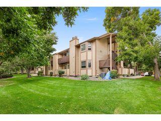 1075 S Garrison St 203, Lakewood, CO 80226