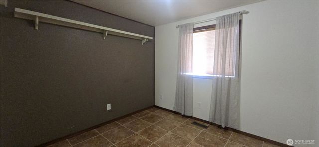 2412 N Pearl Street, Centralia, WA 98531