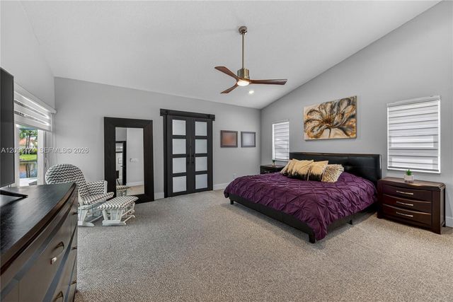 10761 NW 5th St, Plantation, FL 33324