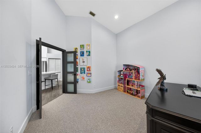 10761 NW 5th St, Plantation, FL 33324