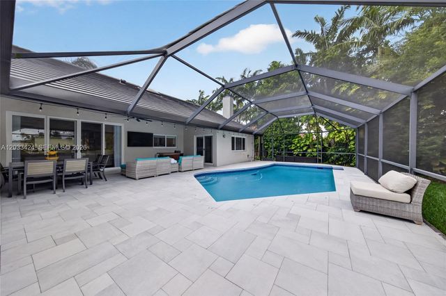 10761 NW 5th St, Plantation, FL 33324