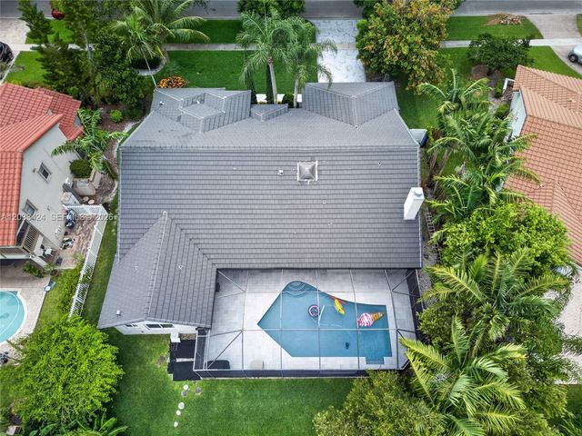 10761 NW 5th St, Plantation, FL 33324