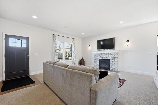 12629 CHARLOTTE Street, Kansas City, MO 64146