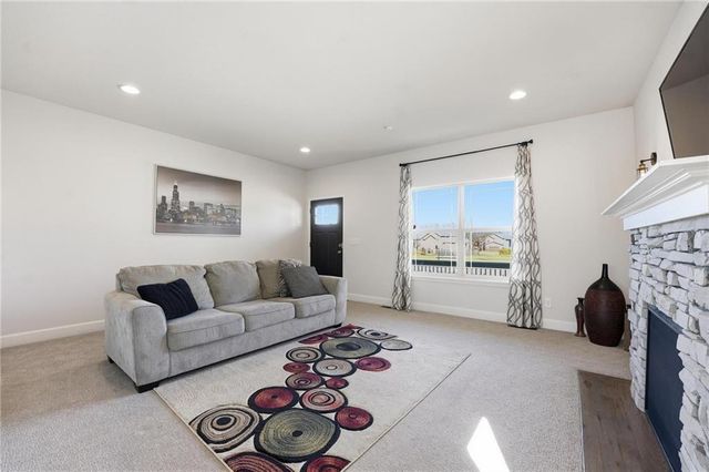 12629 CHARLOTTE Street, Kansas City, MO 64146