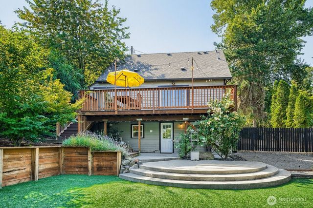 9744 49th Avenue S, Seattle, WA 98118