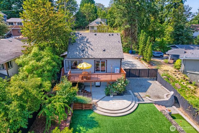 9744 49th Avenue S, Seattle, WA 98118