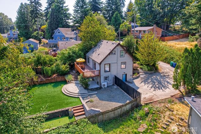 9744 49th Avenue S, Seattle, WA 98118