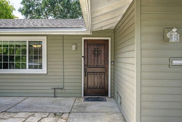 5169 Rabeneck Way, Fair Oaks, CA 95628