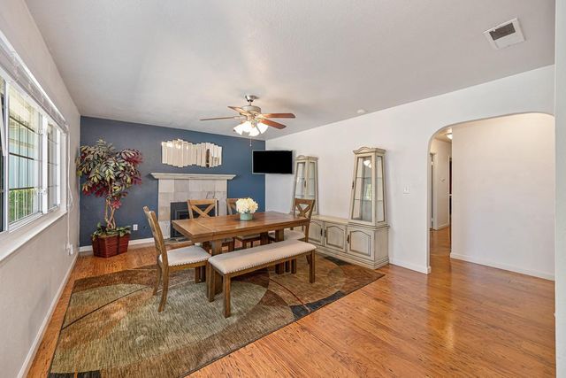 5169 Rabeneck Way, Fair Oaks, CA 95628
