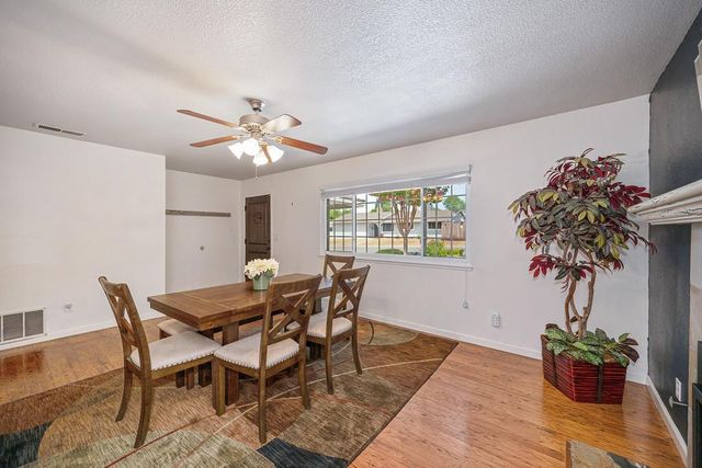 5169 Rabeneck Way, Fair Oaks, CA 95628