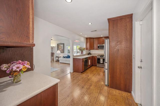 5169 Rabeneck Way, Fair Oaks, CA 95628