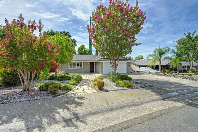 5169 Rabeneck Way, Fair Oaks, CA 95628