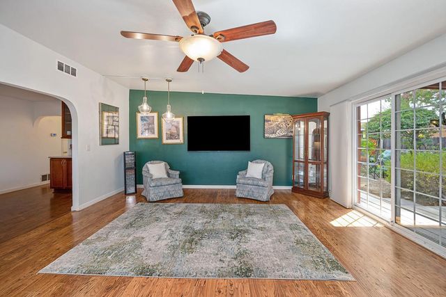 5169 Rabeneck Way, Fair Oaks, CA 95628