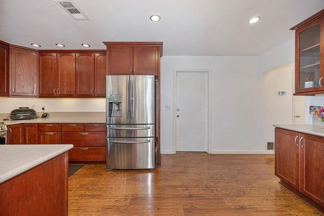 5169 Rabeneck Way, Fair Oaks, CA 95628