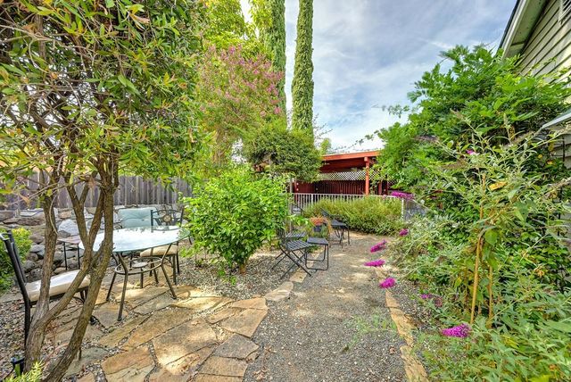 5169 Rabeneck Way, Fair Oaks, CA 95628