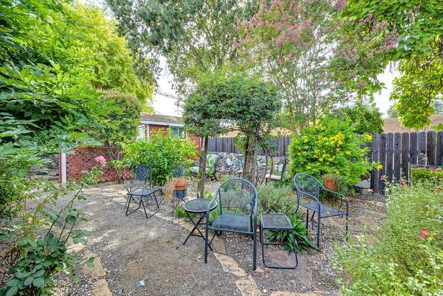 5169 Rabeneck Way, Fair Oaks, CA 95628