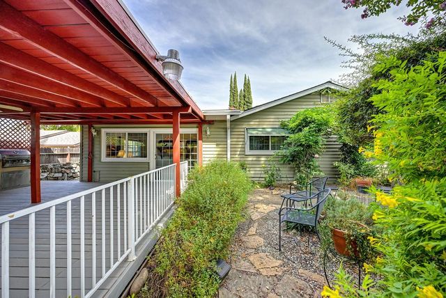 5169 Rabeneck Way, Fair Oaks, CA 95628