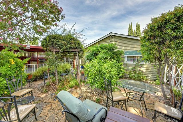 5169 Rabeneck Way, Fair Oaks, CA 95628