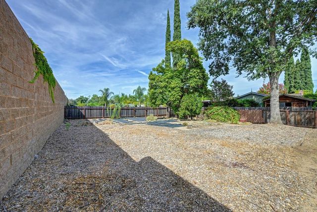 5169 Rabeneck Way, Fair Oaks, CA 95628