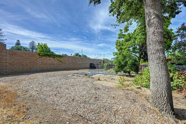 5169 Rabeneck Way, Fair Oaks, CA 95628