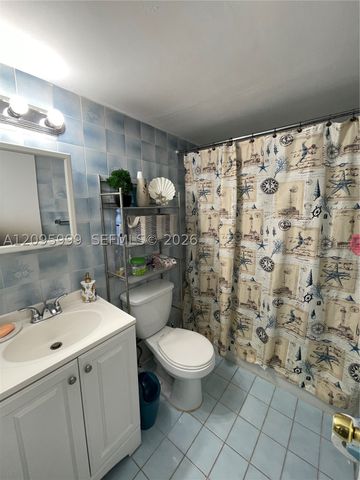 1055 W 77th St 311, Hialeah, FL 33014