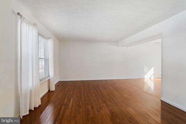 1527 WAMPANOAG DR, Severn, MD 21144