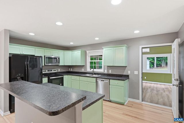 20 BOULDER SPRINGS LN, Louisa, VA 23093