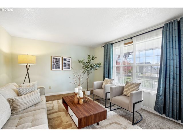 527 WILLAMINA Ave, Forest Grove, OR 97116