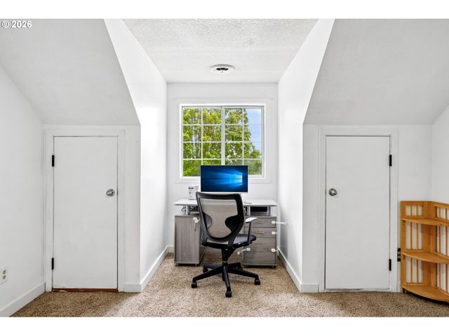 527 WILLAMINA Ave, Forest Grove, OR 97116