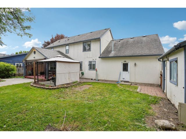 527 WILLAMINA Ave, Forest Grove, OR 97116